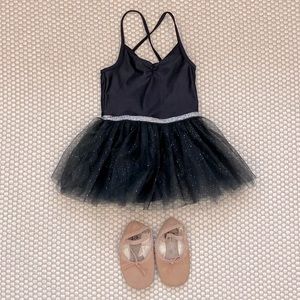 Ballet outfit (2-4T/ 9C)